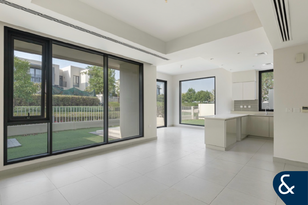 Motivated Seller | Vacant | 5 Bed | Corner